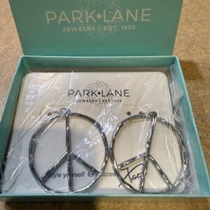Park Lane Silver-tone Peace Sign Silver-tone Wire Earrings NEW IOB